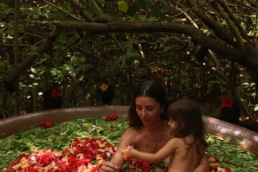 Mother and daughter enjoying a private Pot Tub bath at Villa Park